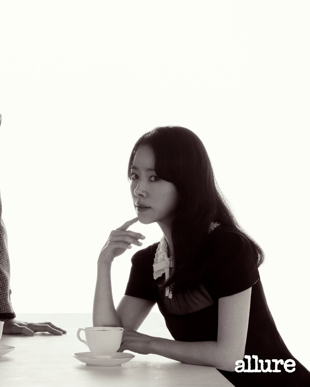 [잡담] 미혼남녀) 얼루어 3월호 화보 한지민,박성훈,이기택 | 인스티즈
