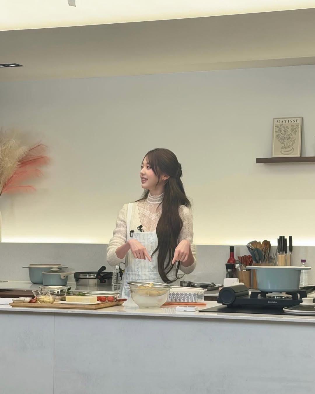 [잡담] 260226 장원영 인스타 👩‍🍳 🎀 🍴 👑 💕 | 인스티즈
