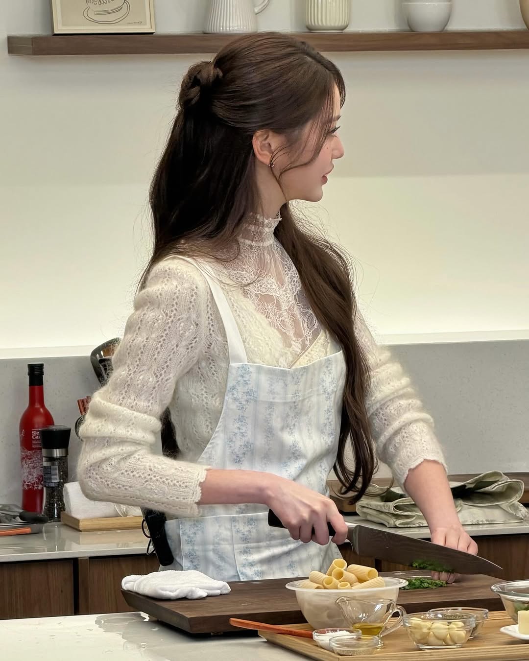 [잡담] 260226 장원영 인스타 👩‍🍳 🎀 🍴 👑 💕 | 인스티즈