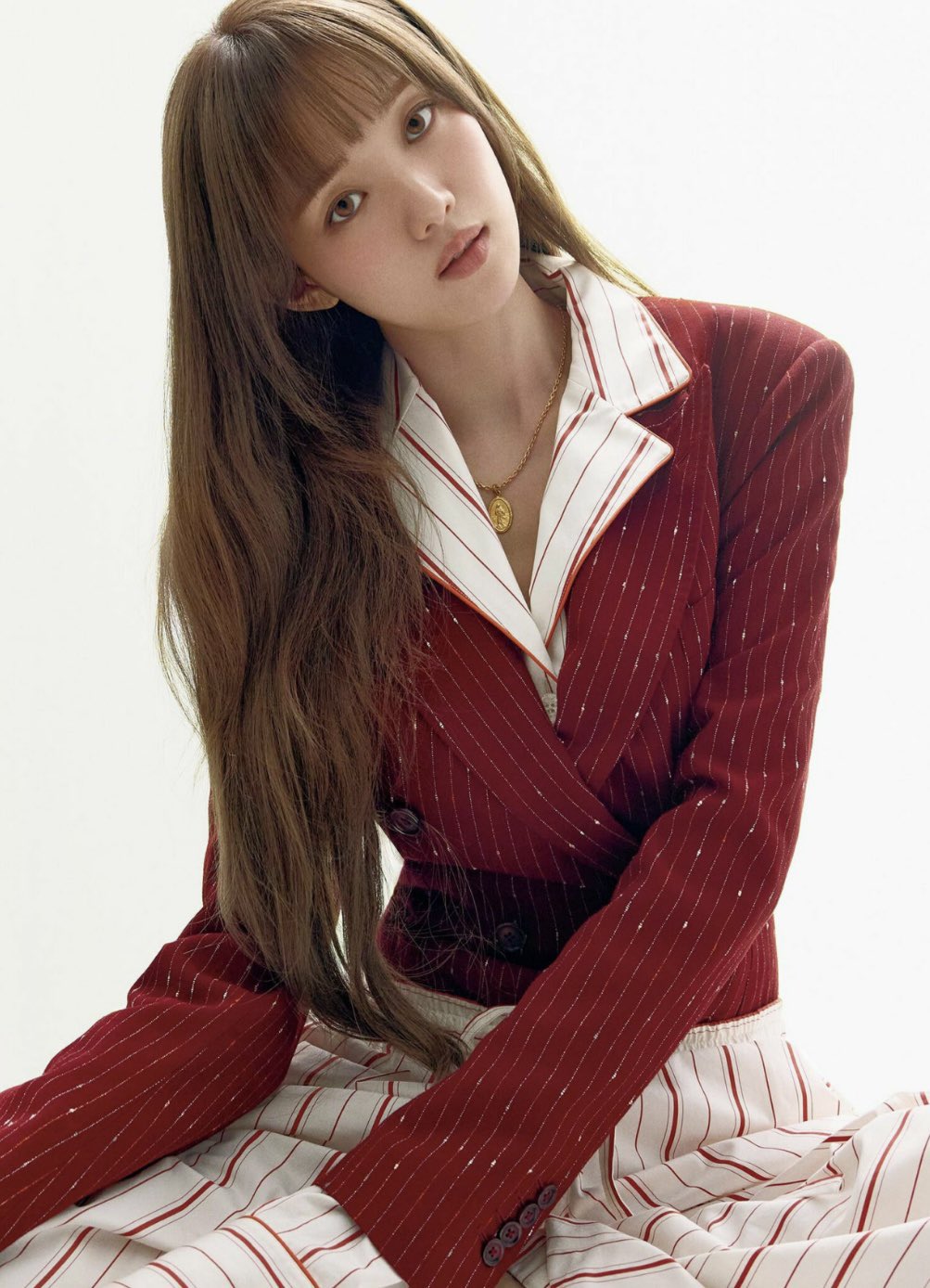 [잡담] 이성경 DOLCE & GABBANA 화보 두장 | 인스티즈