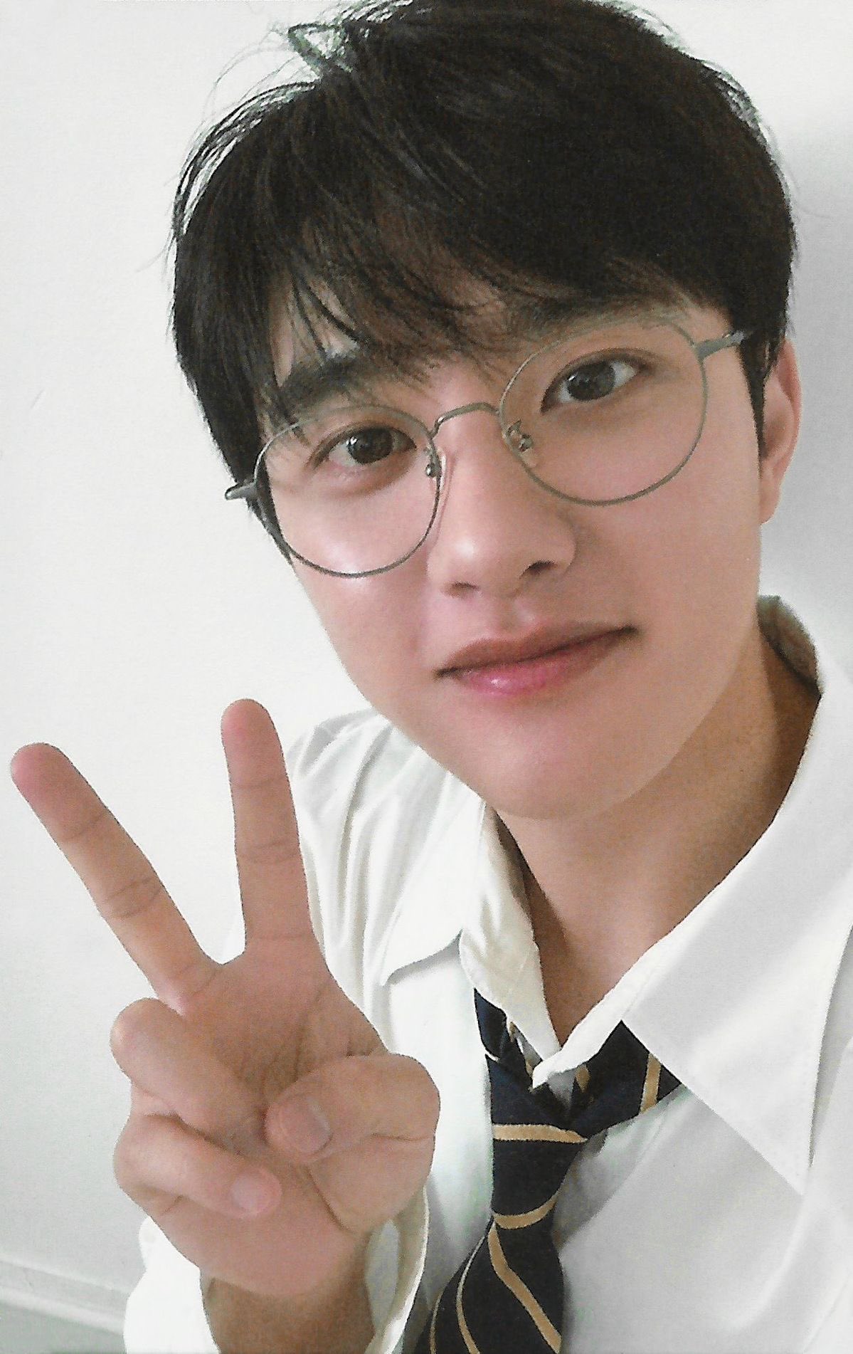 [잡담] 도경수 얼굴 진짜 말안되네 | 인스티즈