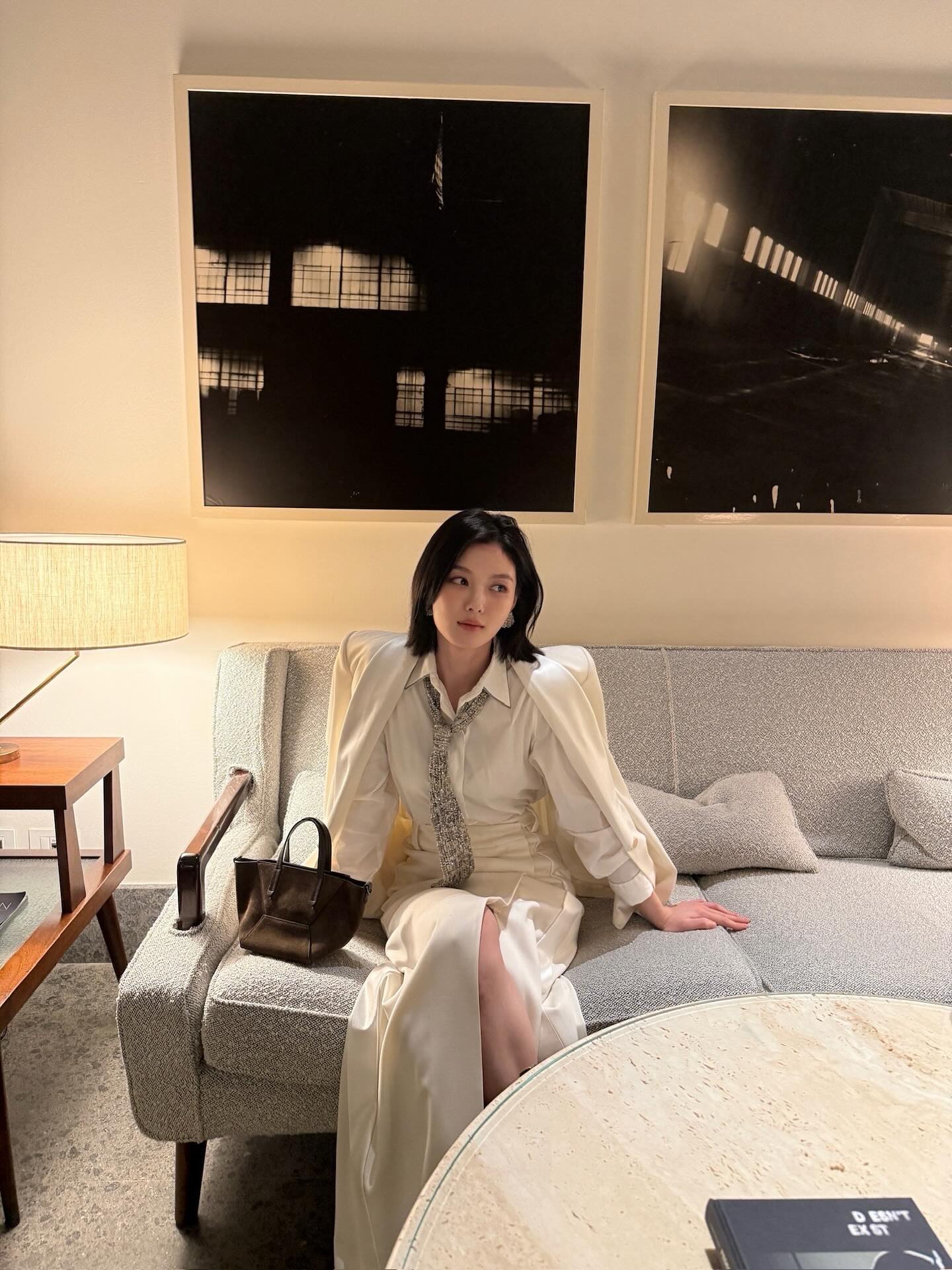 [잡담] 김유정 패션위크 인스타 또 왔다🤍 | 인스티즈