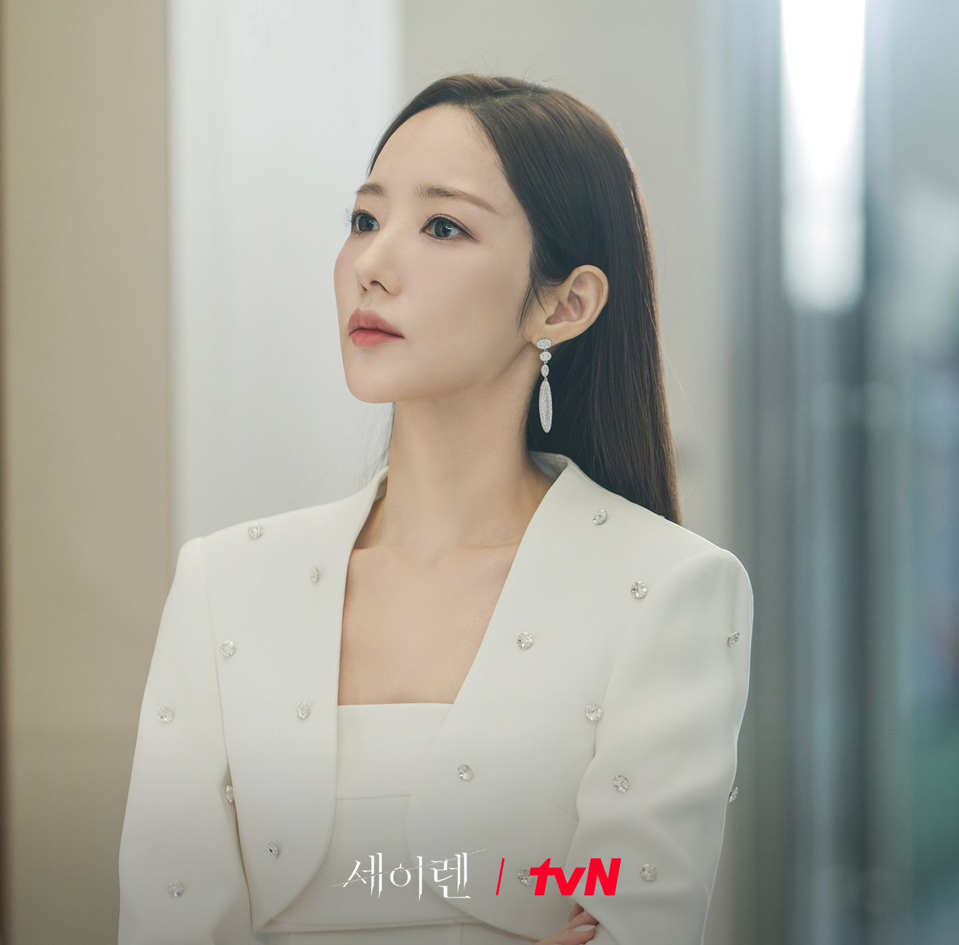 [잡담] 세이렌) 로얄옥션을 이끄는 두 경매사 박민영X이엘리야🖼️ | 인스티즈