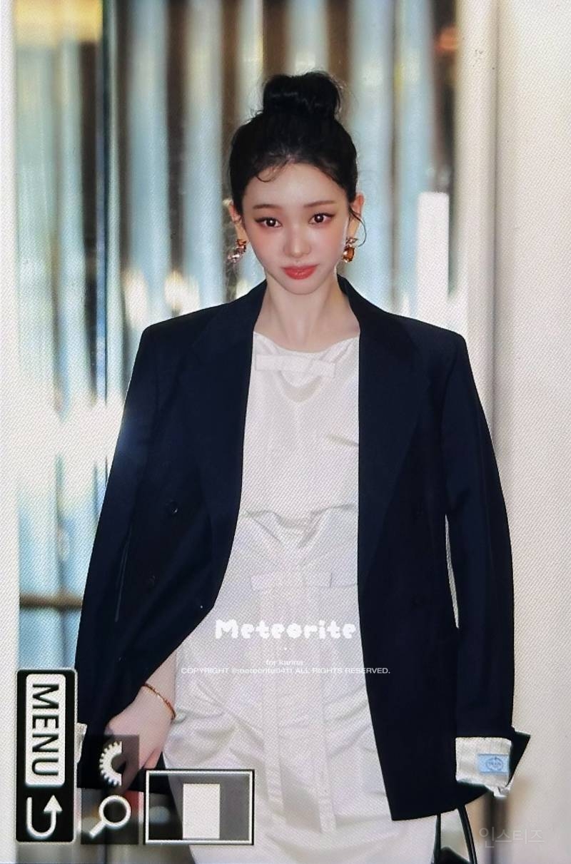 260226 밀라노 프라다 쇼 애프터 파티 참석한 에스파 카리나.jpg | 인스티즈