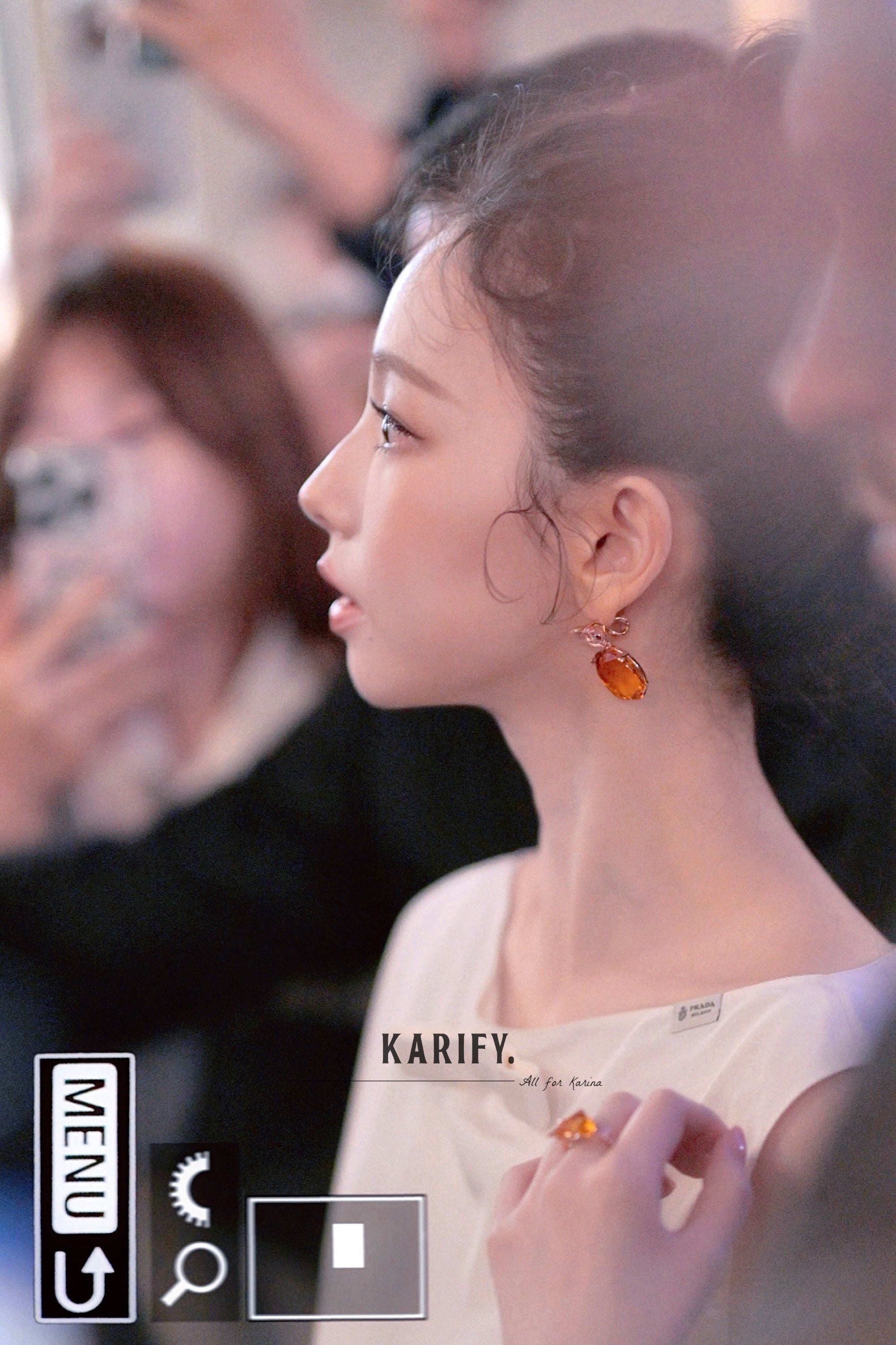[잡담] 어제자 밀라노 패션위크 프라다쇼 카리나 옆태 | 인스티즈