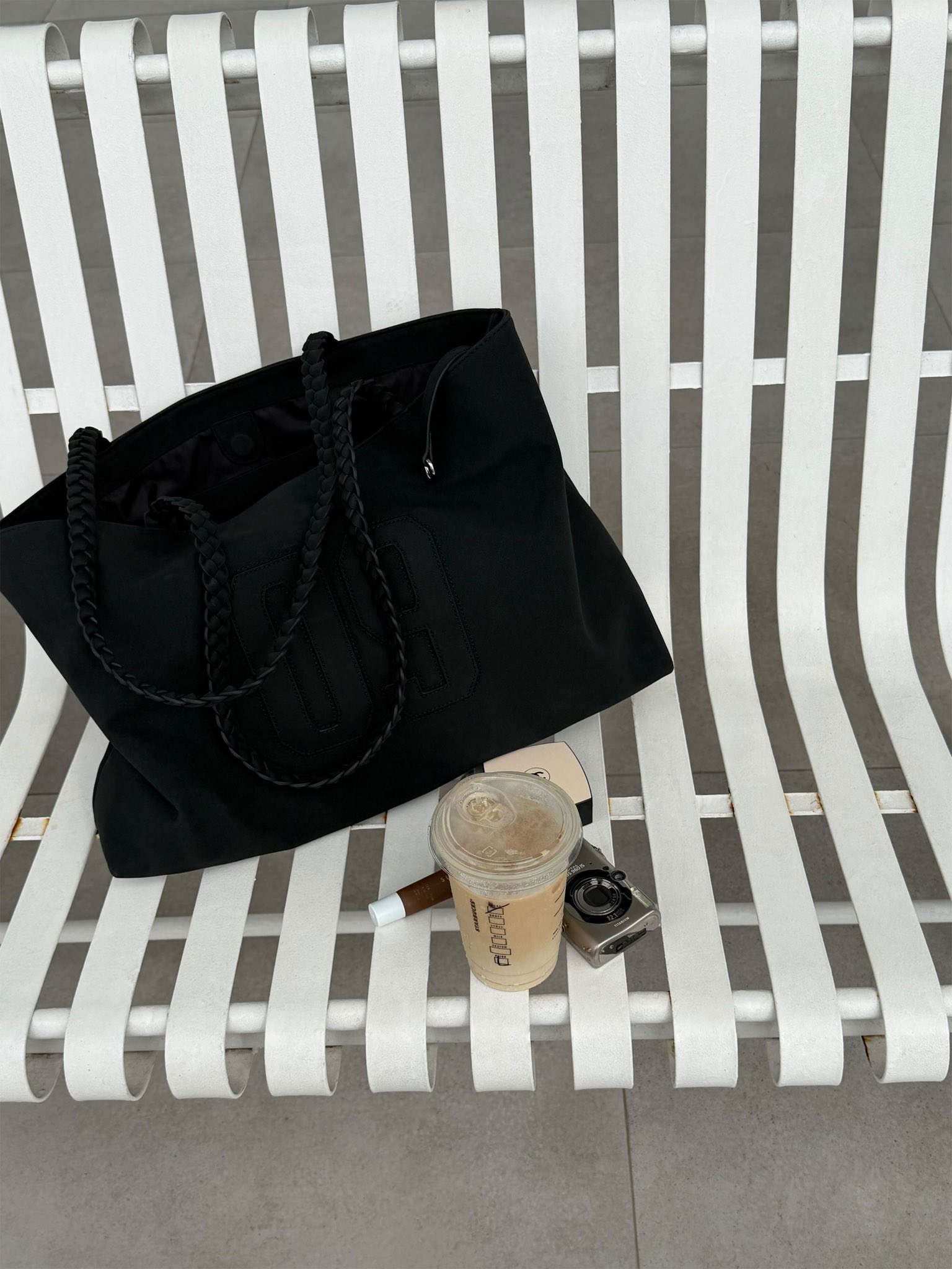 [잡담] 클리시어 이 백 무거워보여? ㅠㅠㅠㅠㅠㅠ 스웨이드 | 인스티즈