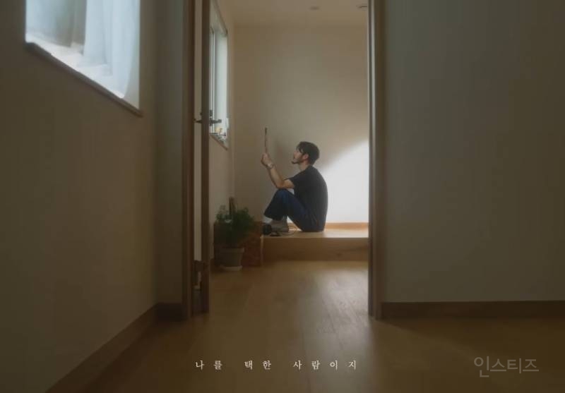 윤종신이 녹음 시작하자마자 깜짝놀랬다는 가수.jpg | 인스티즈