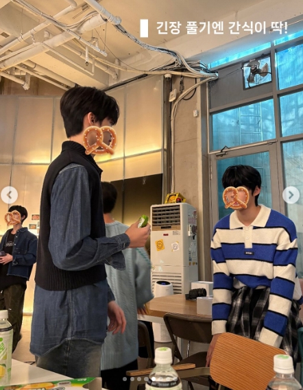 [잡담] 위에화 차기 기다리는 연습생들인데 | 인스티즈