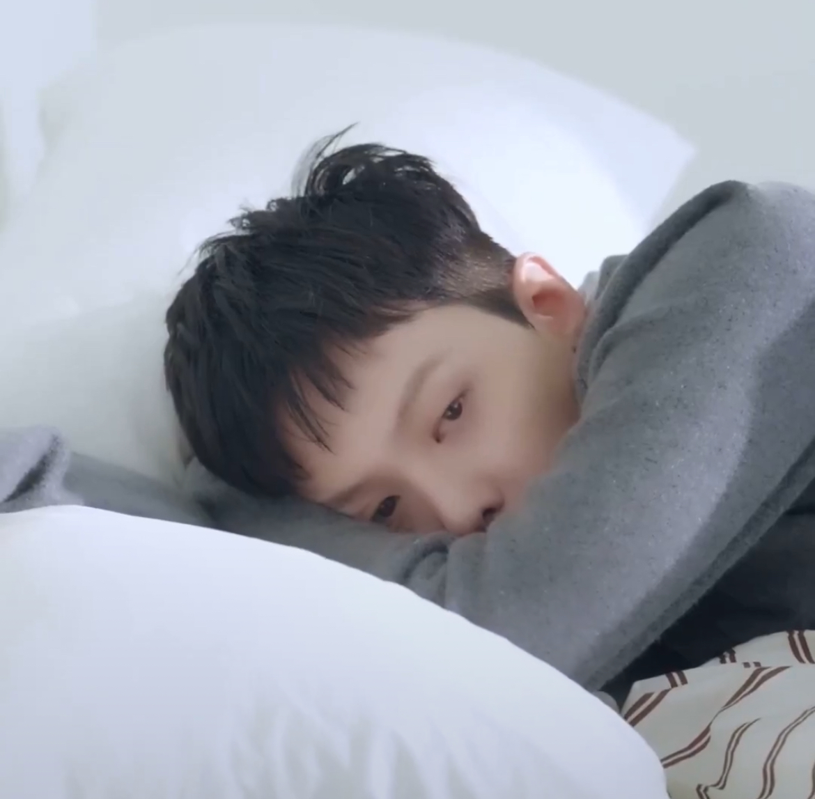 [잡담] 지디 집데이트 컨셉 찰떡이다 | 인스티즈