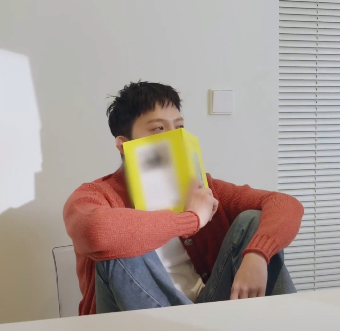 [잡담] 지디 집데이트 컨셉 찰떡이다 | 인스티즈