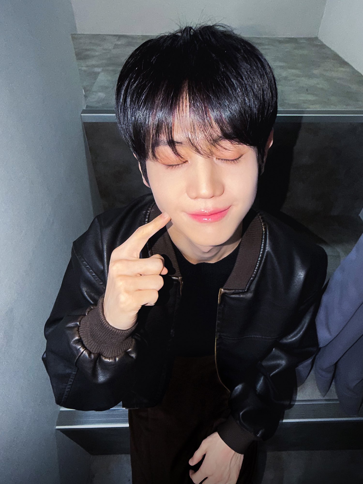 [잡담] 오늘자 양요섭 | 인스티즈