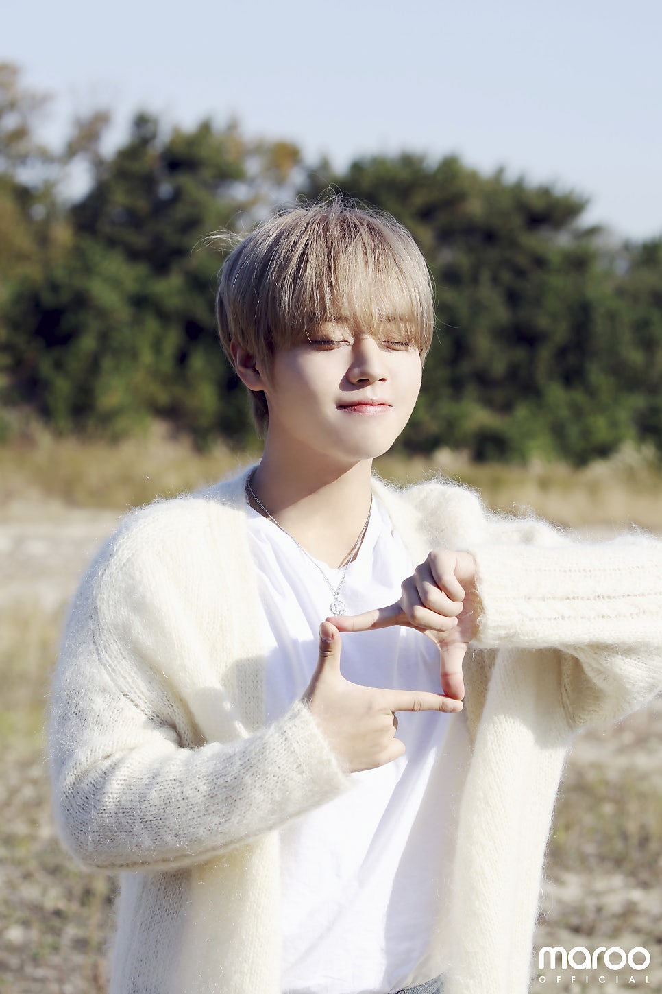 [잡담] 박지훈 정말 귀여운 저장 사진 두고 갈래 | 인스티즈