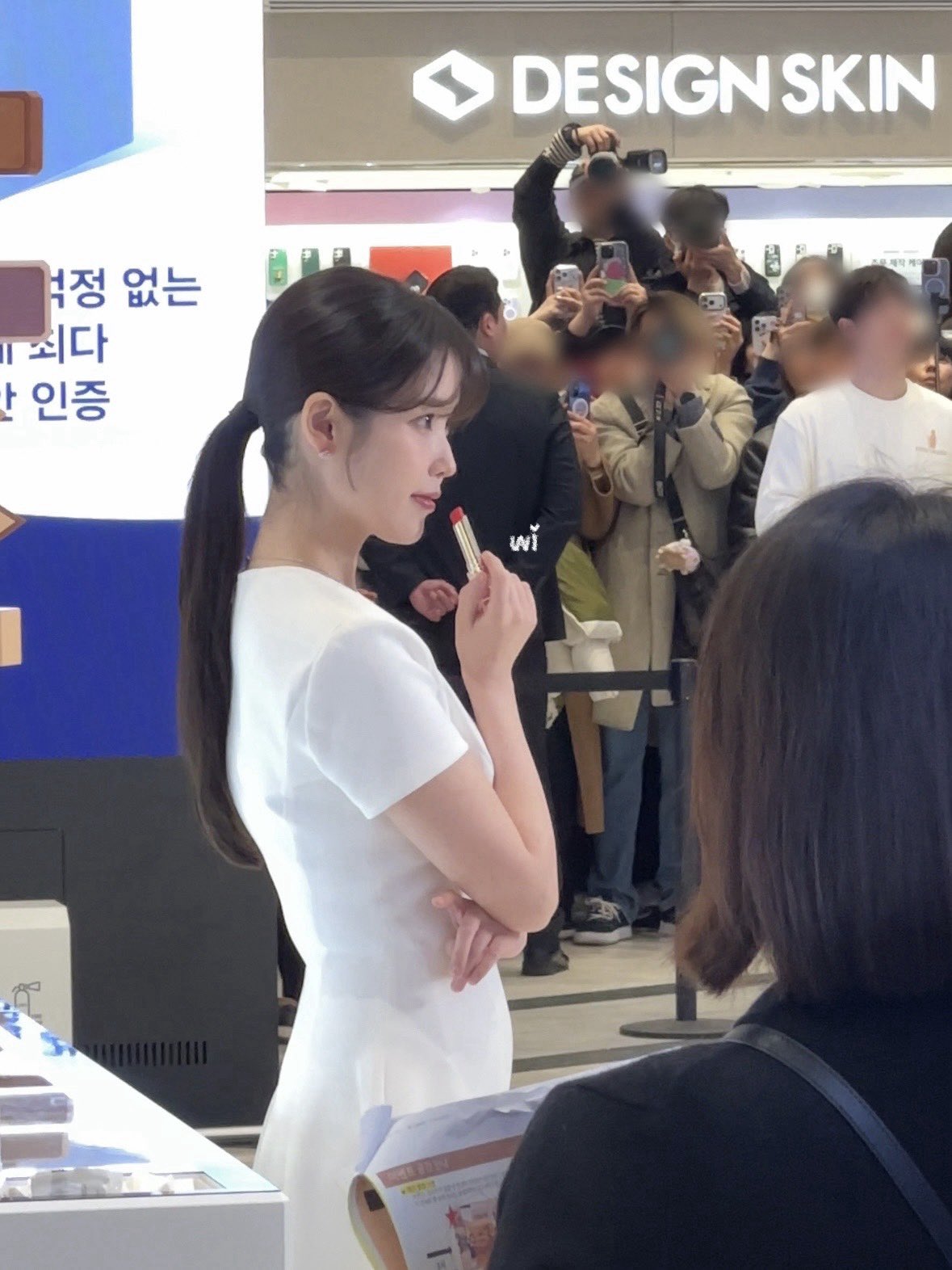 [잡담] 아이유 실물 얼마나 예쁜거야 | 인스티즈