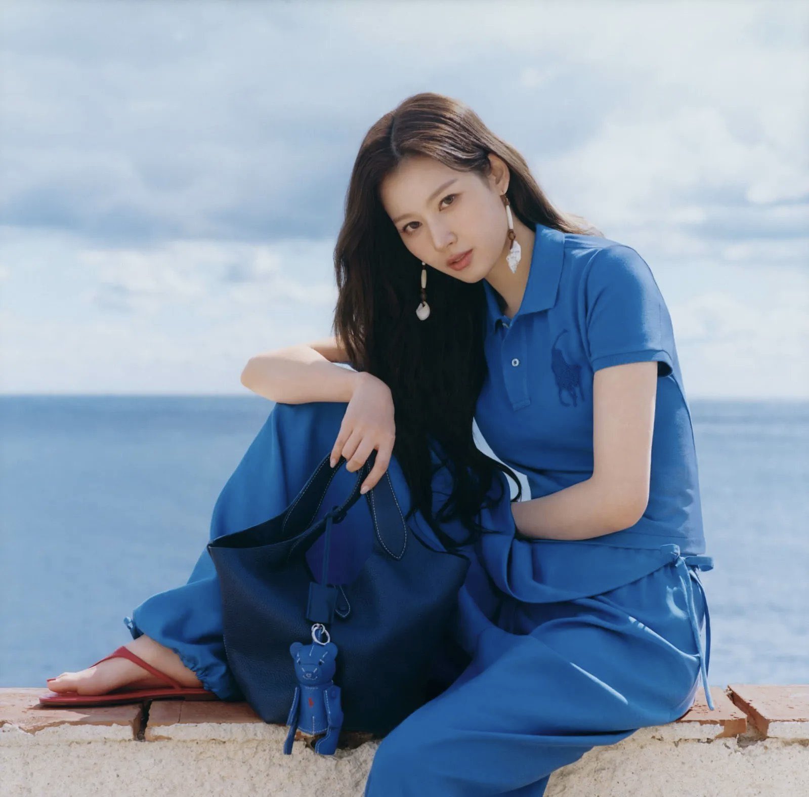 [잡담] 트와이스 사나 3일간 하나씩 나온 사진들 이쁘다 | 인스티즈