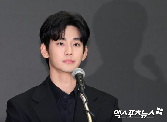[정보/소식] 김수현 측 변호사, '넉오프' 공개설에 "사실일 가능성 높아"…1년만 복귀? [엑's 이슈] | 인스티즈