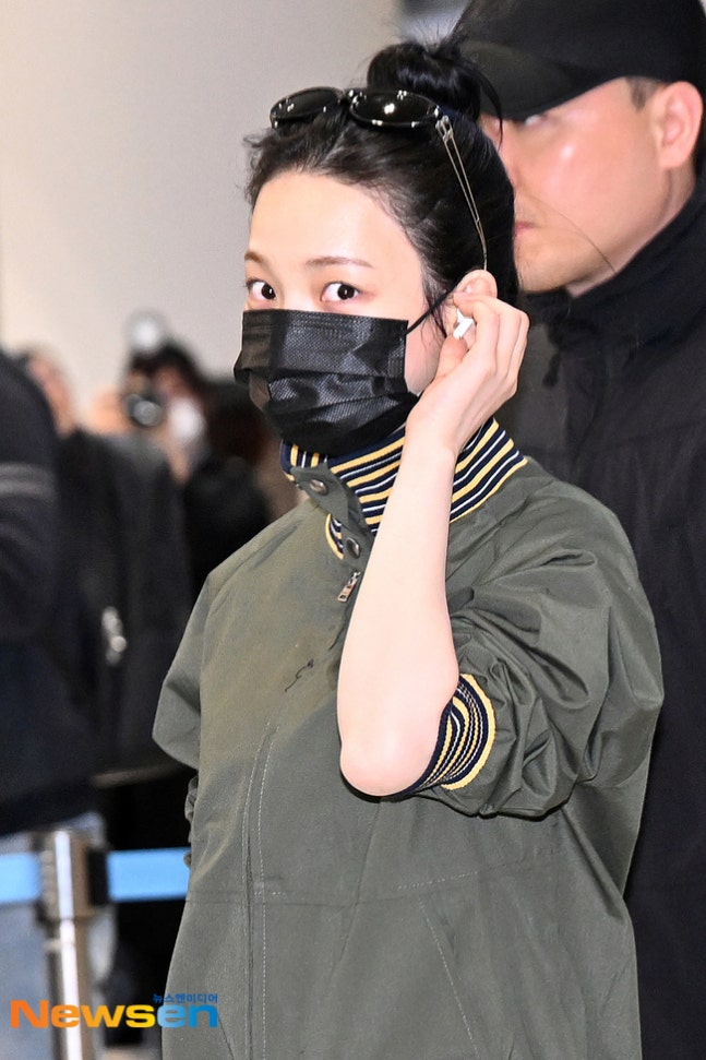[잡담] 260301 카리나 공항 입국 기사사진 | 인스티즈
