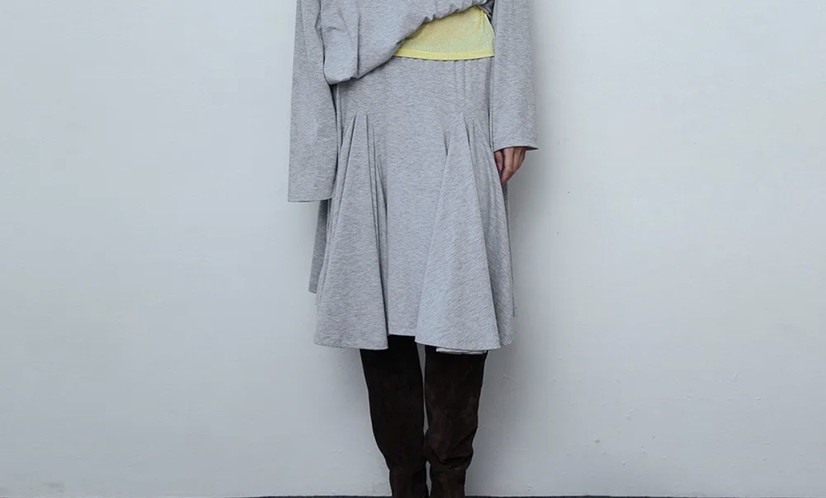 [잡담] 레이어드할 스커트 색상 골라줄 사람🥹🥹 | 인스티즈