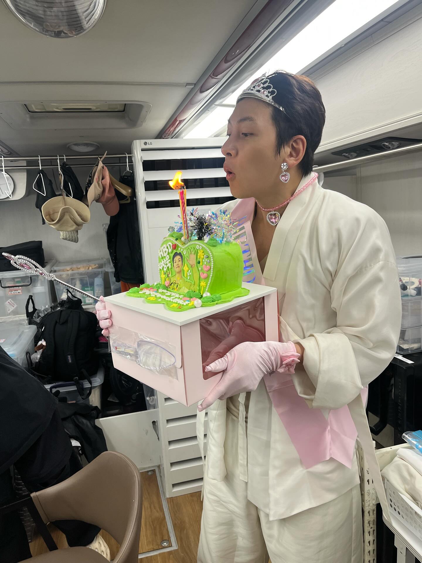 [잡담] 지금 알티터진 지창욱 생일짤 웃기다 | 인스티즈