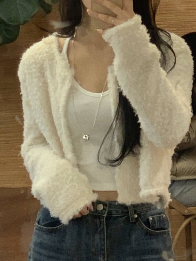 [잡담] 가디건 둘 중에 무슨 색이 나을까 ? | 인스티즈