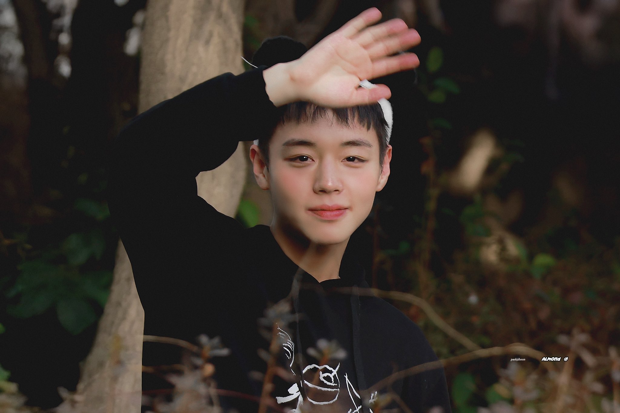 [잡담] 박지훈 왕사남 무인때 밖에서 찍힌건데 반포자이샷급이네 | 인스티즈