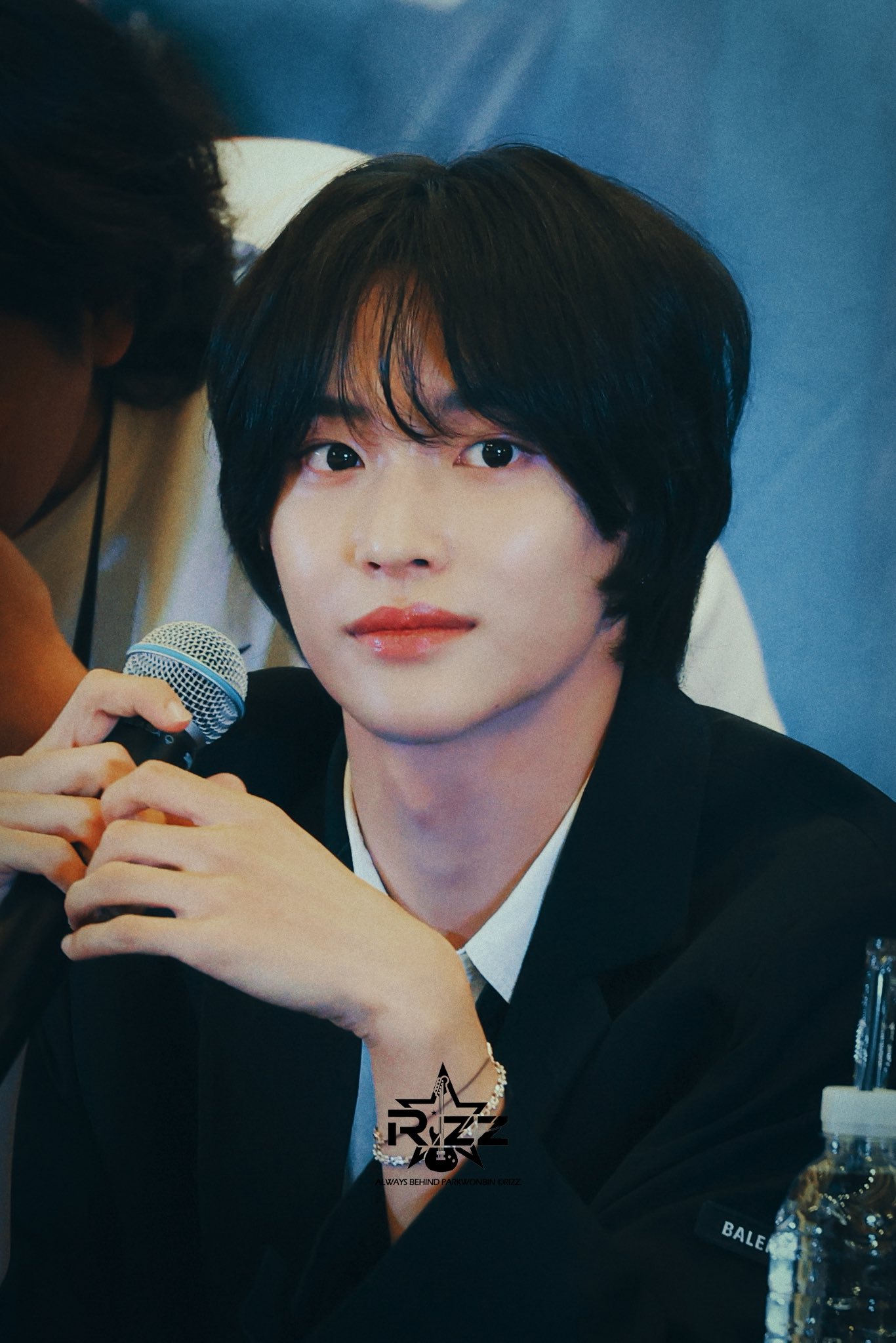 [잡담] 홈마들이 원빈이 사진 풀어주는건가?? | 인스티즈