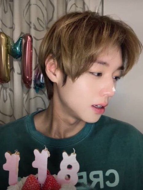 [잡담] 박지훈 이 날 진짜 머임 | 인스티즈