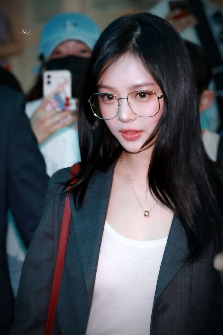 [잡담] 아뉘 근데 뉴진스 하니 ㄹㅇ 수요상이다 | 인스티즈