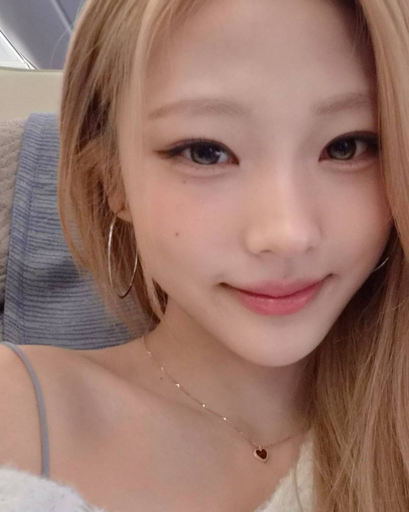 스텔라 떡볶이 김다현 셀카 고화질 (37) 공유 webp ❌️❌️❌️ | 인스티즈