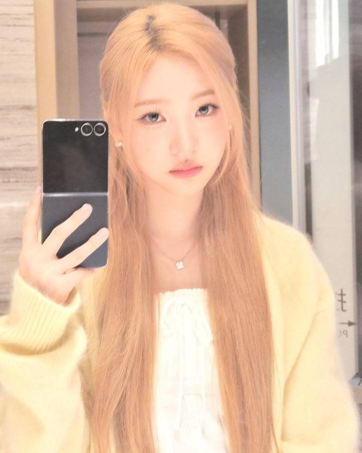 스텔라 떡볶이 김다현 셀카 고화질 (37) 공유 webp ❌️❌️❌️ | 인스티즈