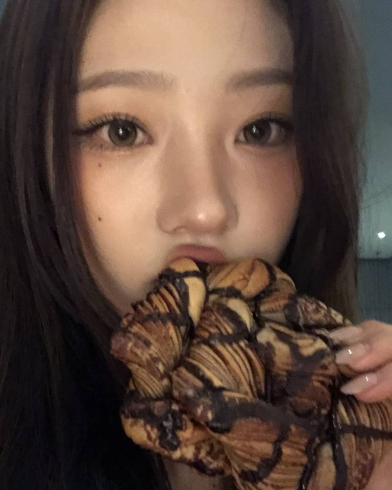 스텔라 떡볶이 김다현 셀카 고화질 (37) 공유 webp ❌️❌️❌️ | 인스티즈