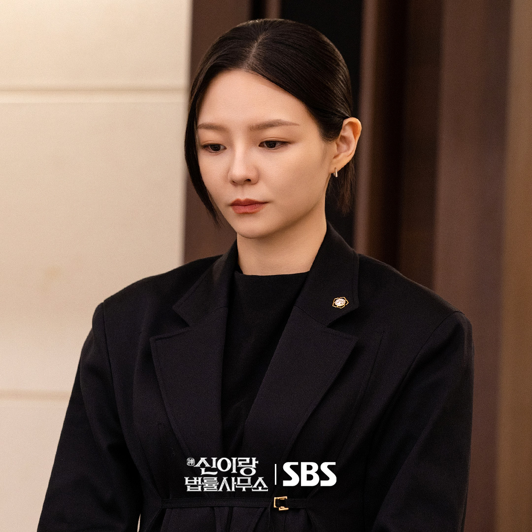 [잡담] 신이랑) 절대 흔들리지 않는 강렬한 눈빛😎벌써 든든한 에이스 변호사 한나현✨ | 인스티즈