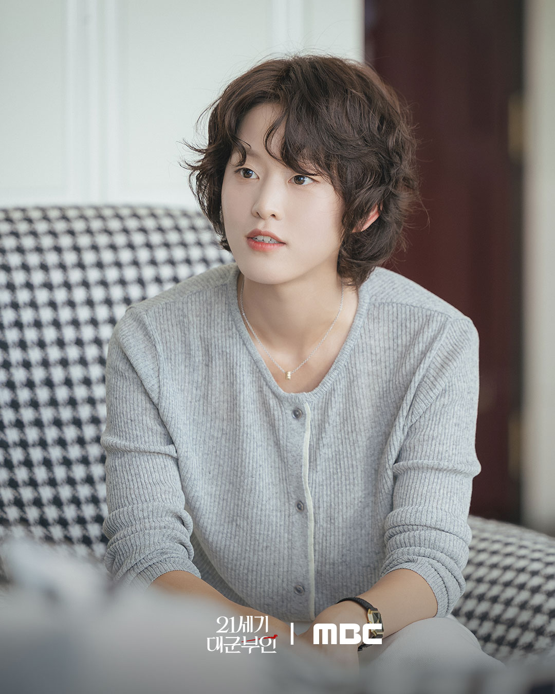 [정보/소식] 21세기 대군부인 유수빈 이연 스틸컷 | 인스티즈