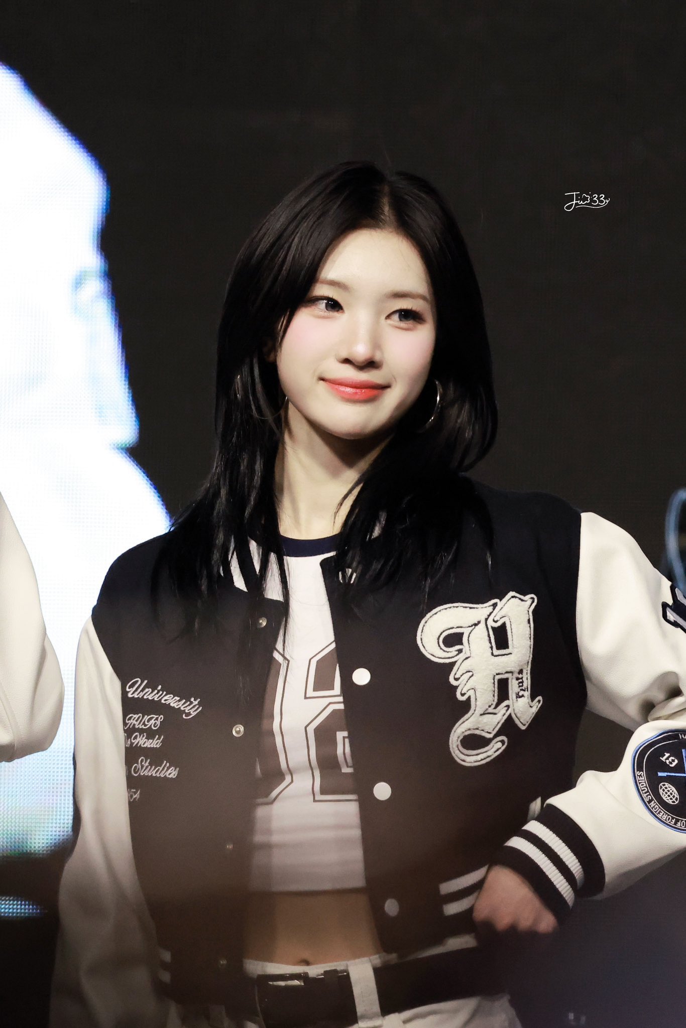 [잡담] 하투하주은링귀걸이너무잘어울려거의태어날때부터링귀걸이차고태어난수준 | 인스티즈