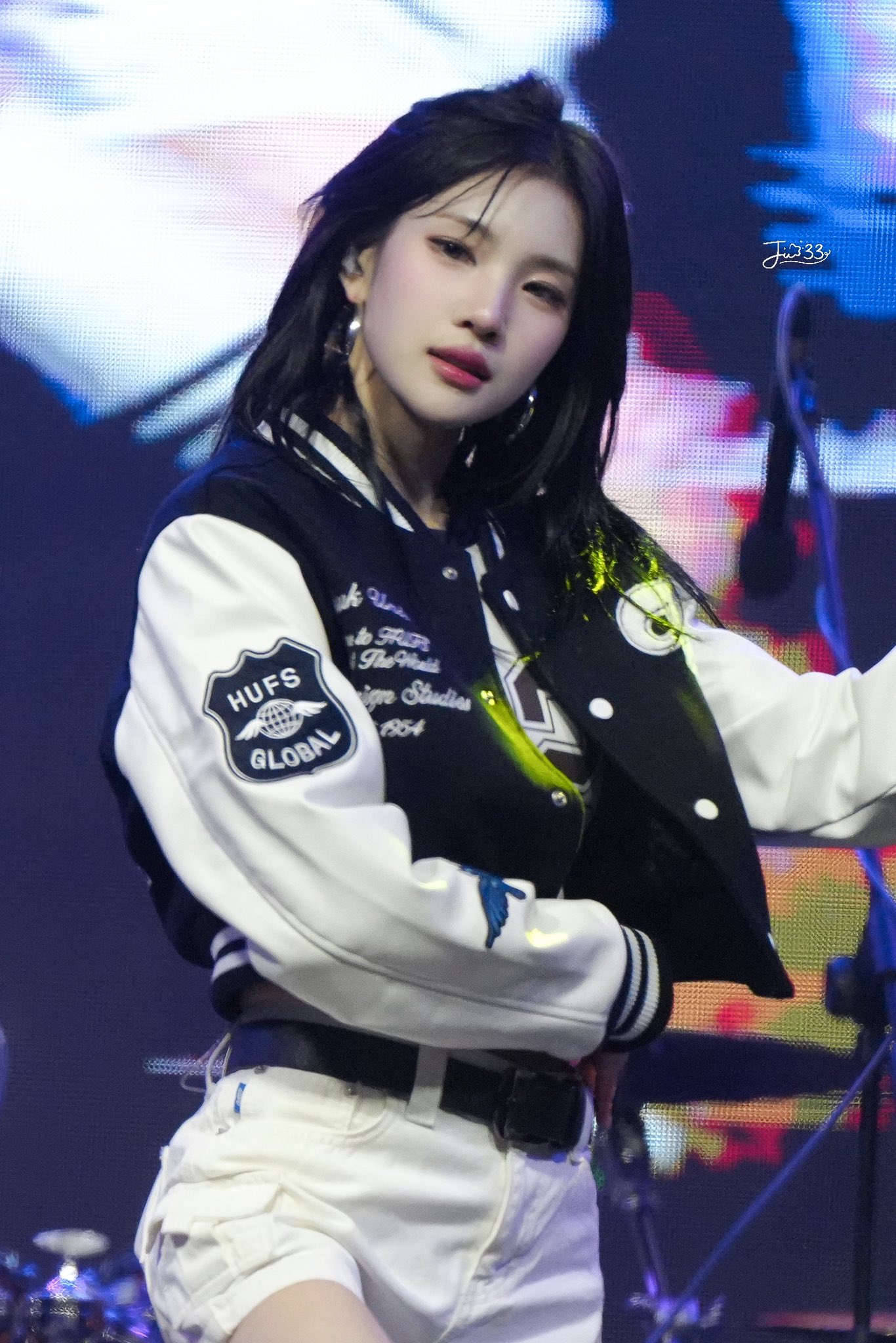 [잡담] 하투하주은링귀걸이너무잘어울려거의태어날때부터링귀걸이차고태어난수준 | 인스티즈