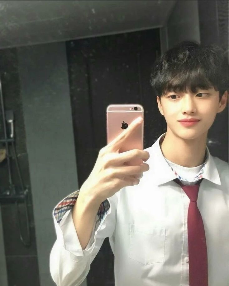[잡담] 데뷔전 원빈이 진짜 개잘생겼어 | 인스티즈