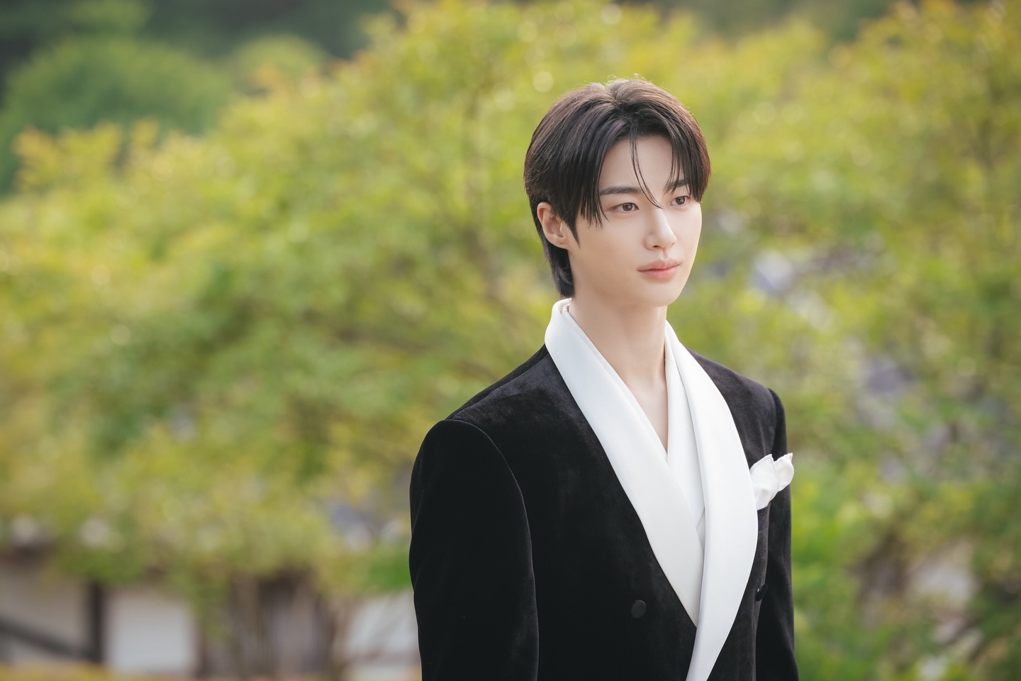 [잡담] 변우석 이 날이랑 같은 착장인가 | 인스티즈