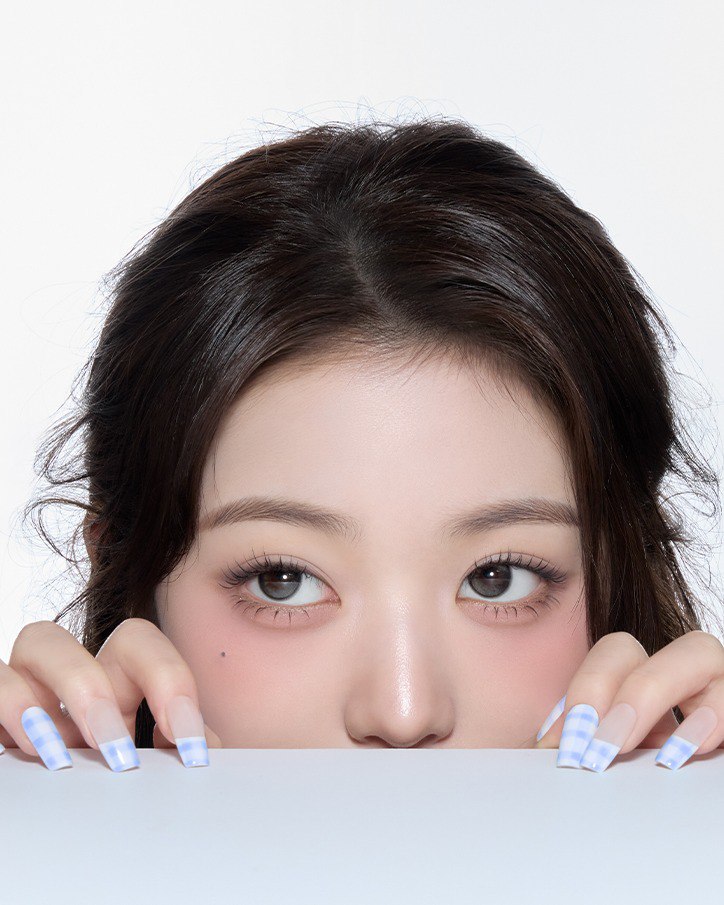 [잡담] 내기준 원영이 광고사진은 하파크리스틴이랑 로라로라가 넘사같애 | 인스티즈