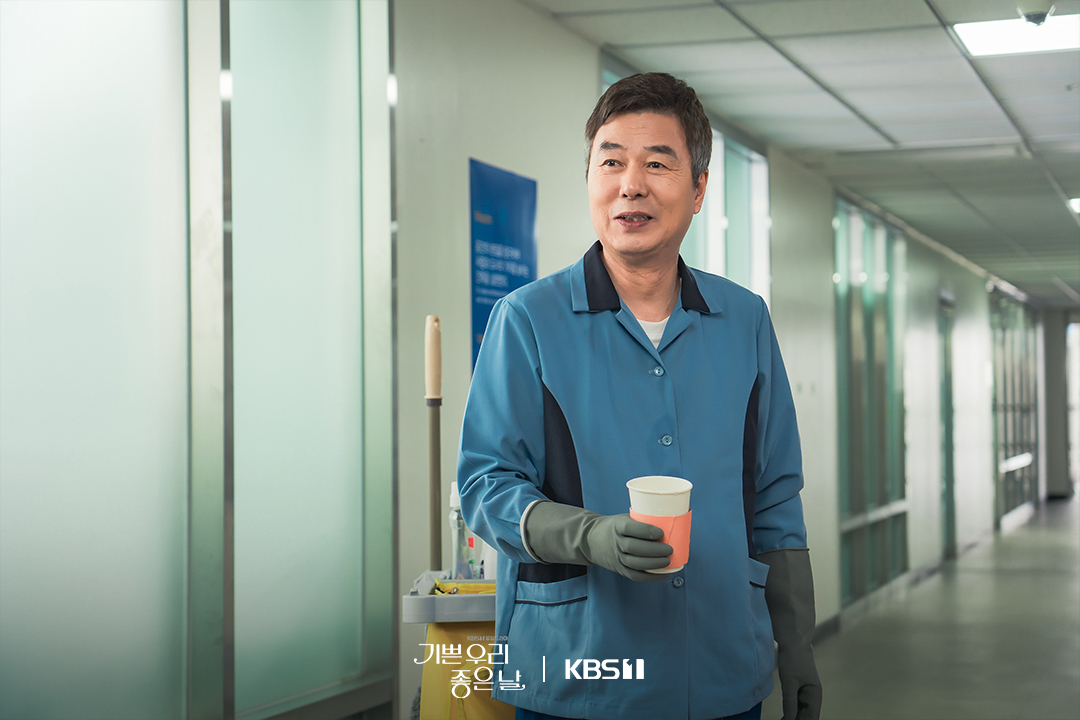 [잡담] 기쁜우리좋은날) 죽마고우 세 친구 조성준-고대치-서권식서로 다른 위치에서 마주하게 될 의리와 갈등⚡ | 인스티즈