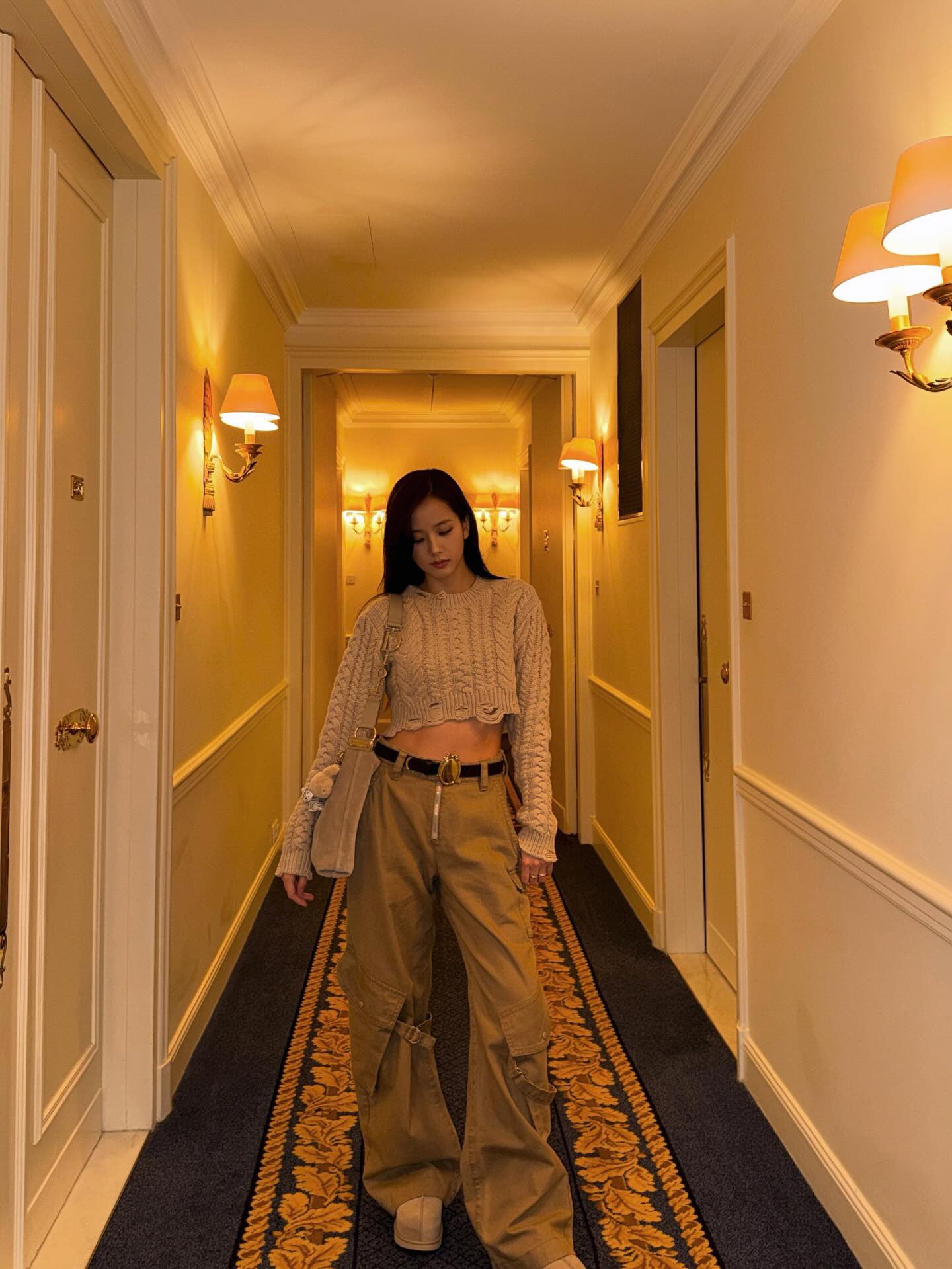 [잡담] 블핑 지수 이거 사복인가? | 인스티즈