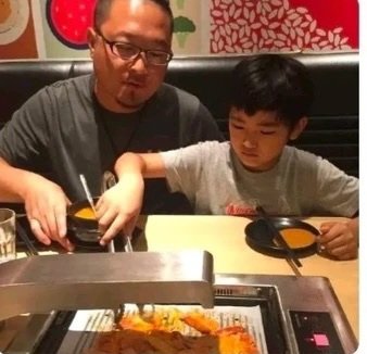 [잡담] 하 조우안신 애기때부터 고기구웠다는거 허세 아니고 찐이었다고 | 인스티즈