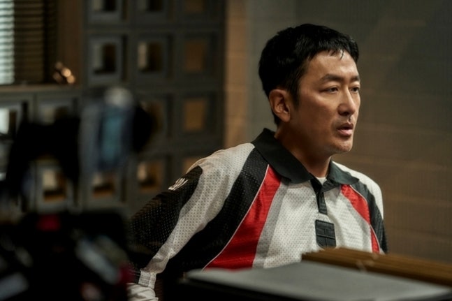 [정보/소식] 건물주) '건물주' 하정우, 19년만 드라마 복귀 "확신 느꼈다” | 인스티즈