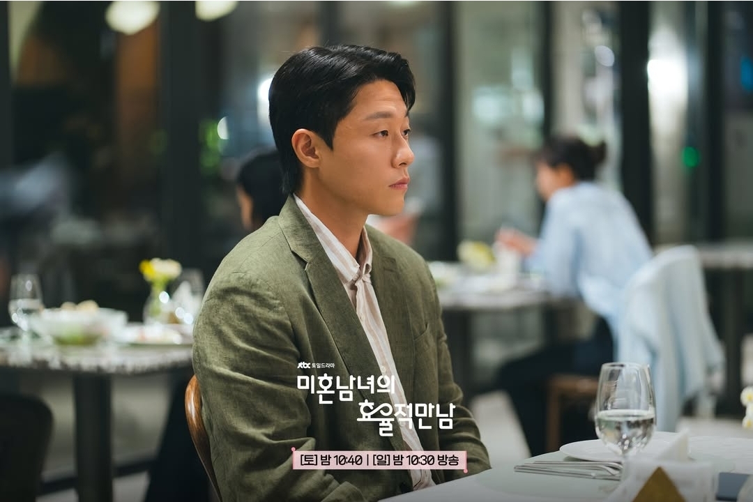 [잡담] 미혼남녀) 연말 시상식급(?) 소개팅남 라인업!의영이 정신 쏙 빠질 예정😵‍💫 | 인스티즈