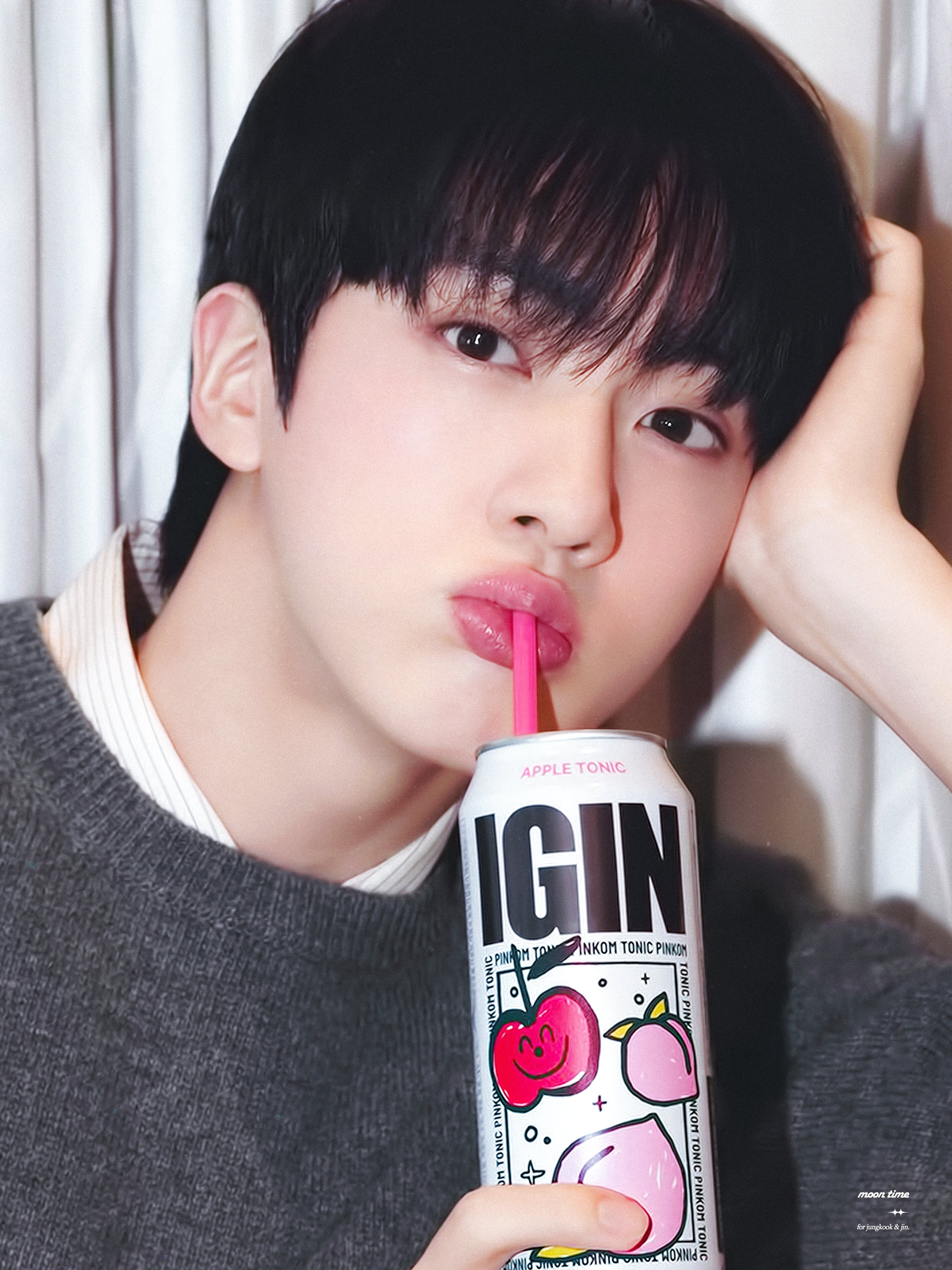 [잡담] 방탄 진 이 포스터 예뻐 | 인스티즈