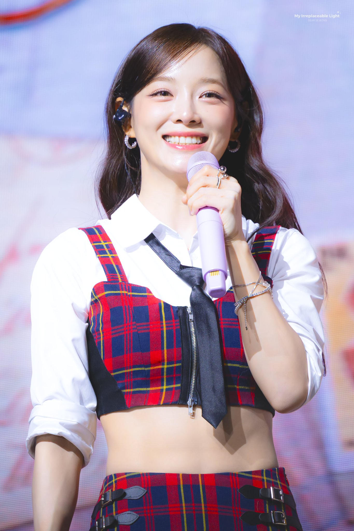 [잡담] 와 김세정 이거 프듀 아이러니 착장맞지!!🥺🥺 | 인스티즈