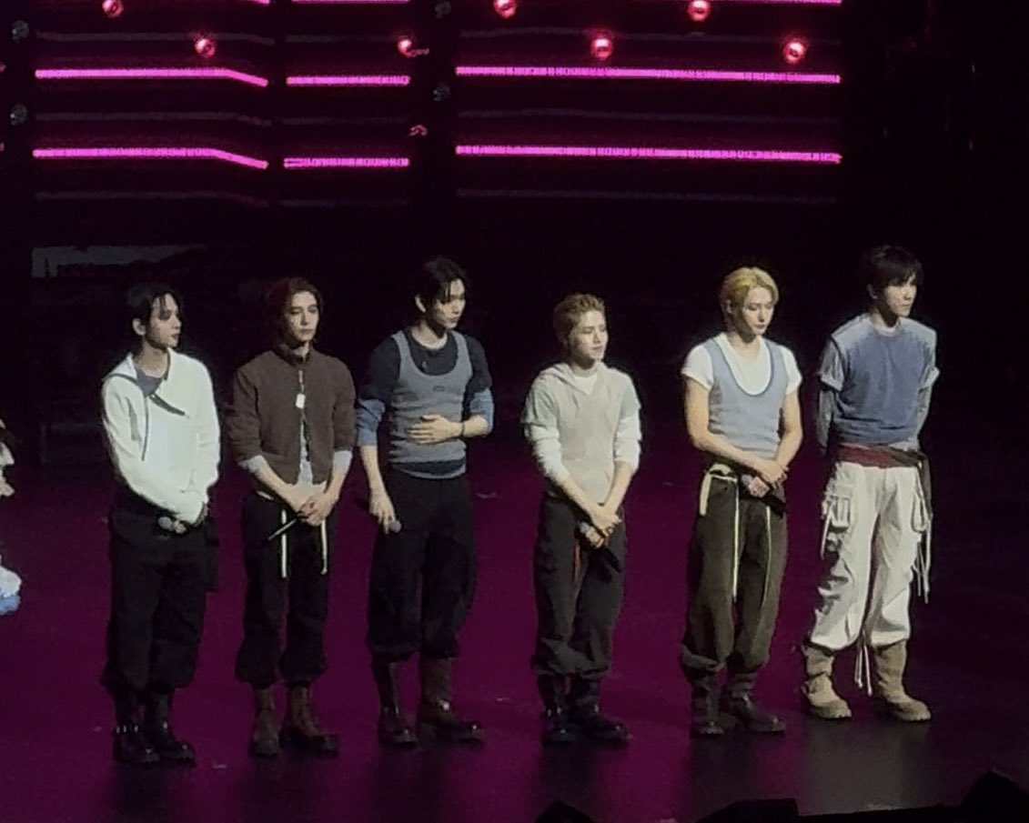 [마플] 와 근데 이 코디는 ㄹㅇ 개오바다 나였어도 트럭 보냄 | 인스티즈