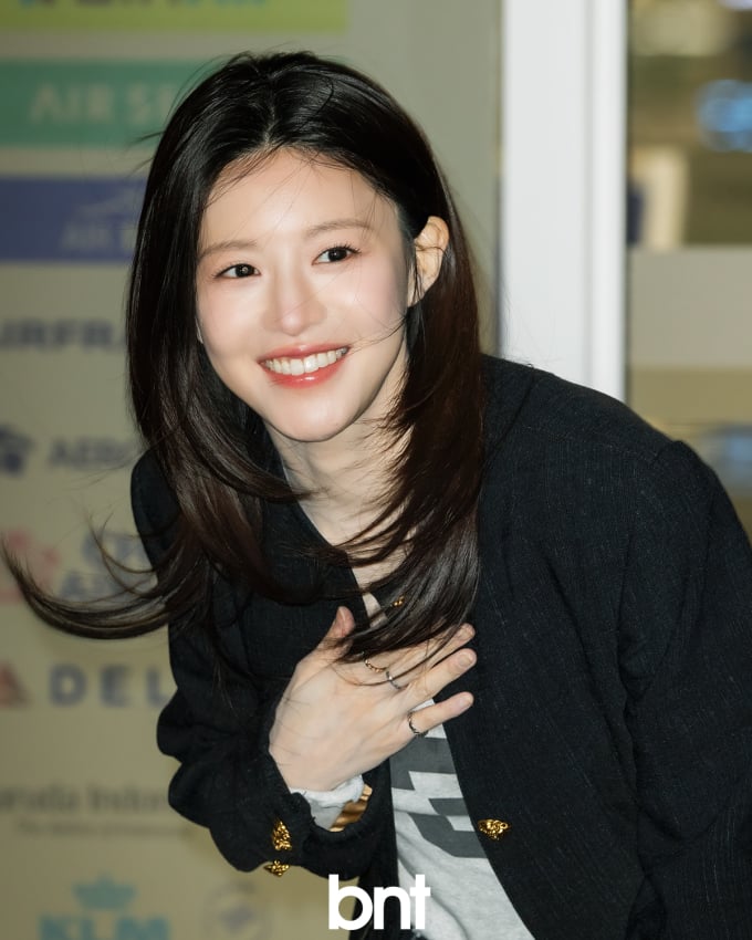 [잡담] 아니 오늘 고윤정 샤넬출국 기사사진 봐… | 인스티즈