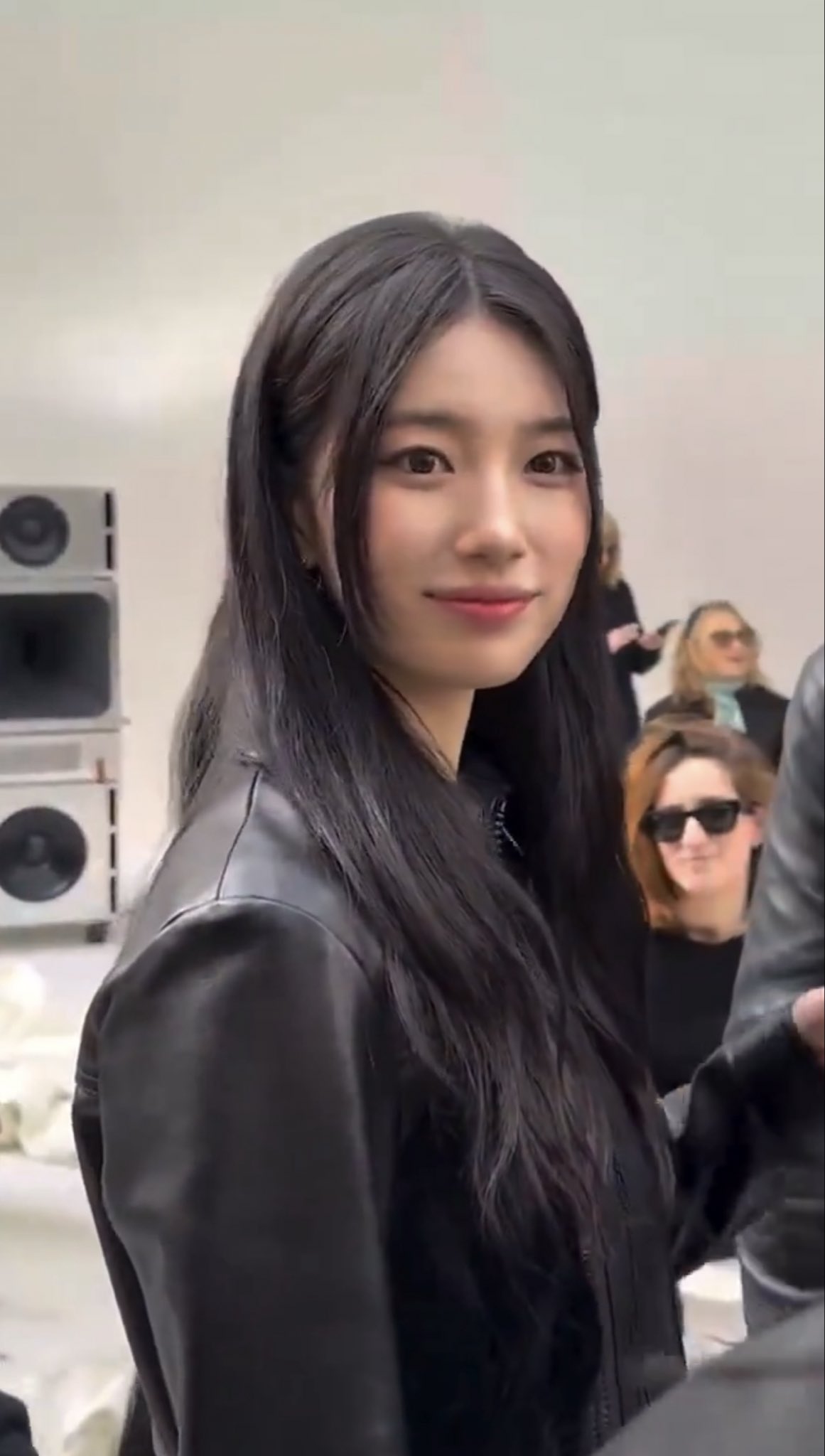 [잡담] 폰카 수지 대박 | 인스티즈