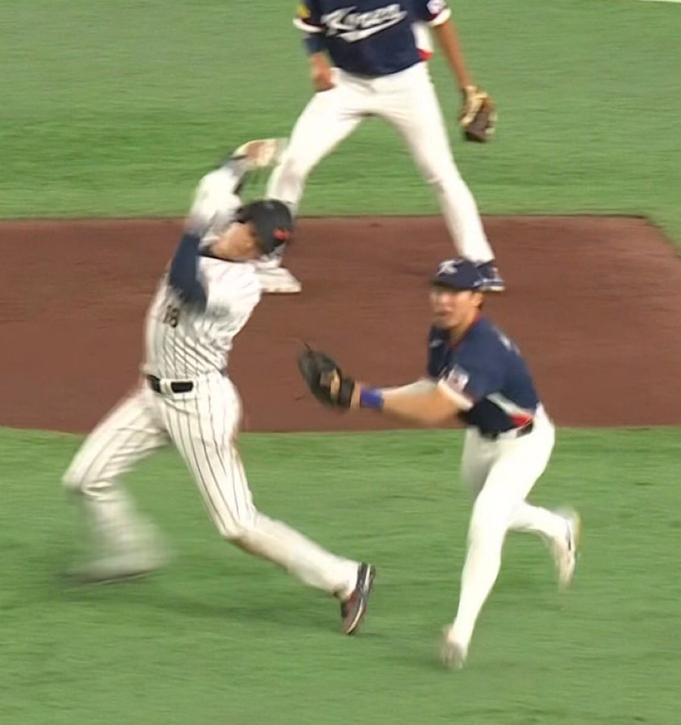 [잡담] 오타니의 허리가 활처럼 휘엇다.. | 인스티즈