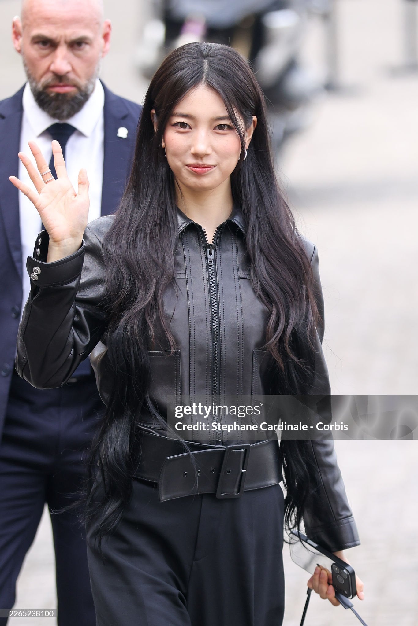 [잡담] 수지 어제자 셀린느 게티 사진 | 인스티즈
