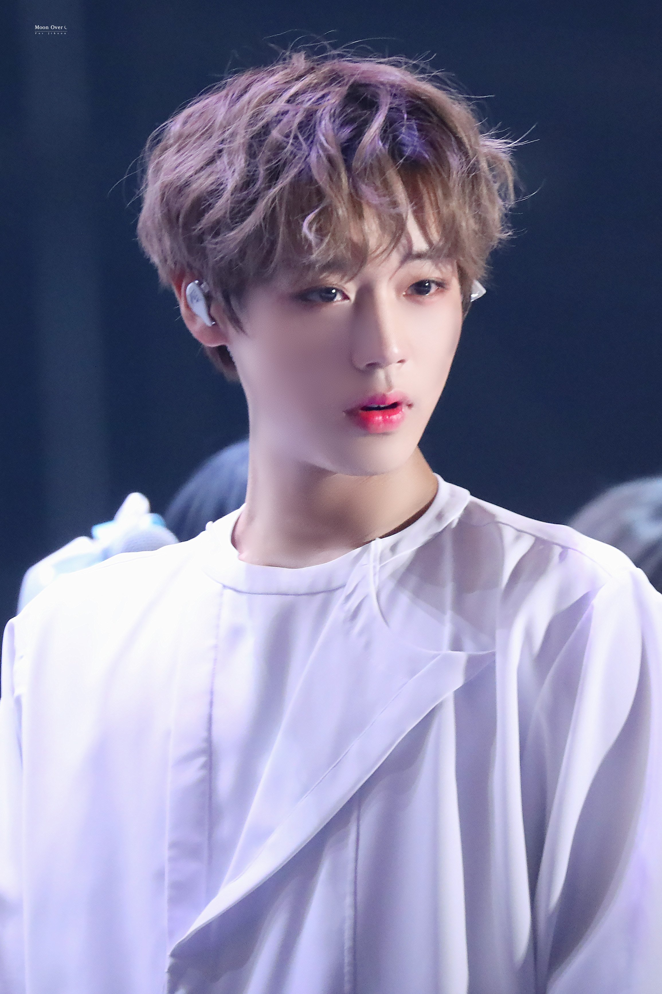 [잡담] 박지훈 와나완 막콘 사진 에반데(p) | 인스티즈